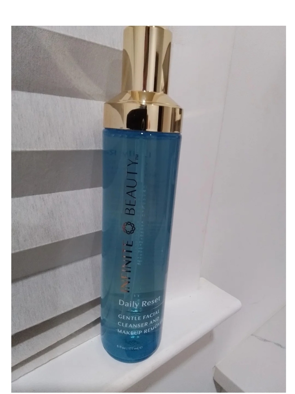 Daily Reset Gentle Facial Cleanser - Blue